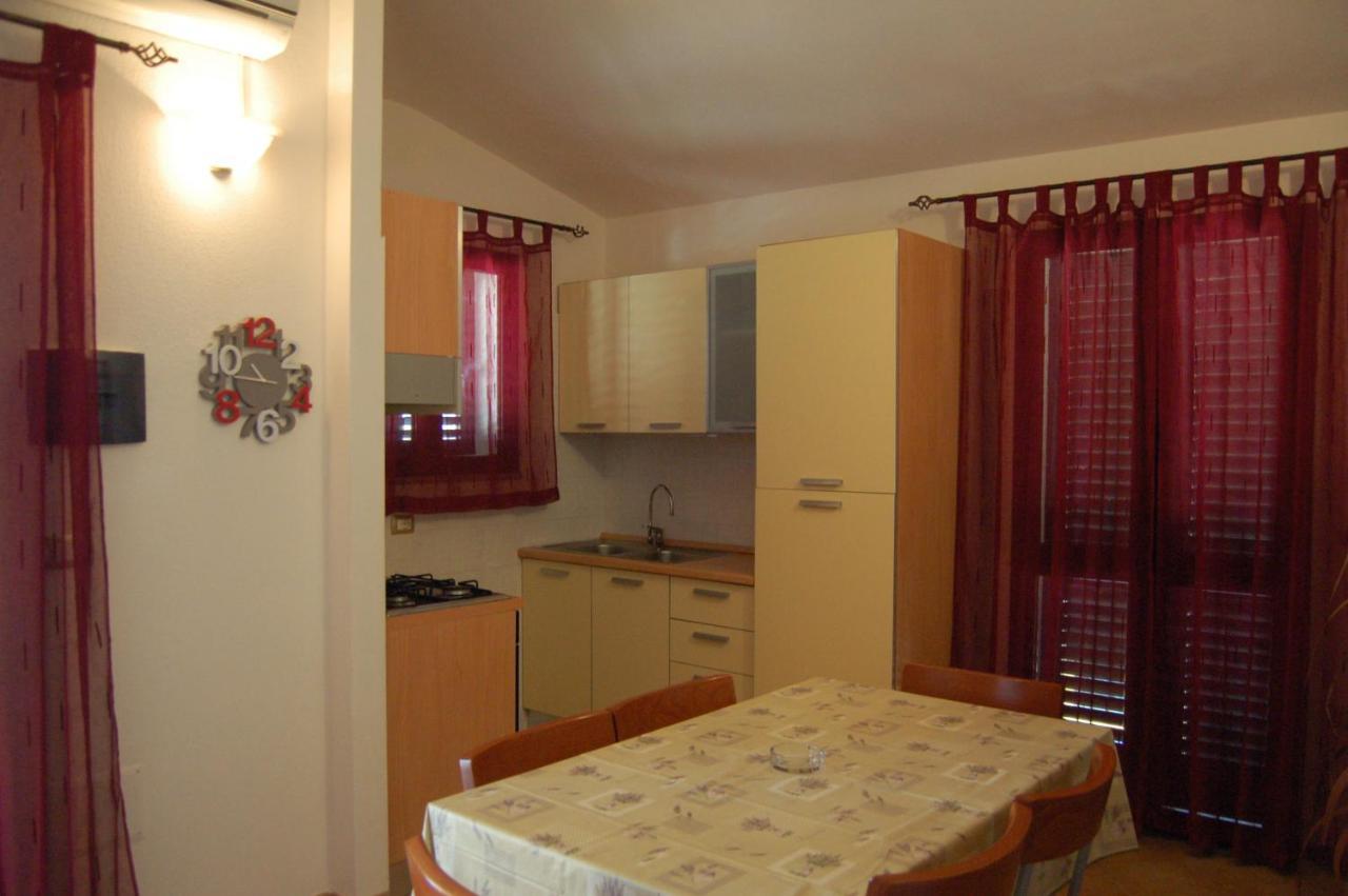 Ferienwohnung Via Costantino Budoni Exterior foto