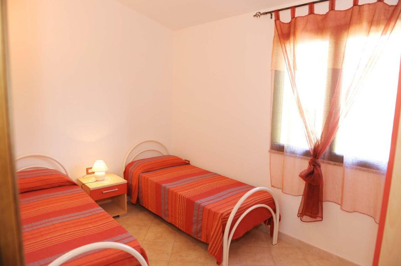 Ferienwohnung Via Costantino Budoni Exterior foto